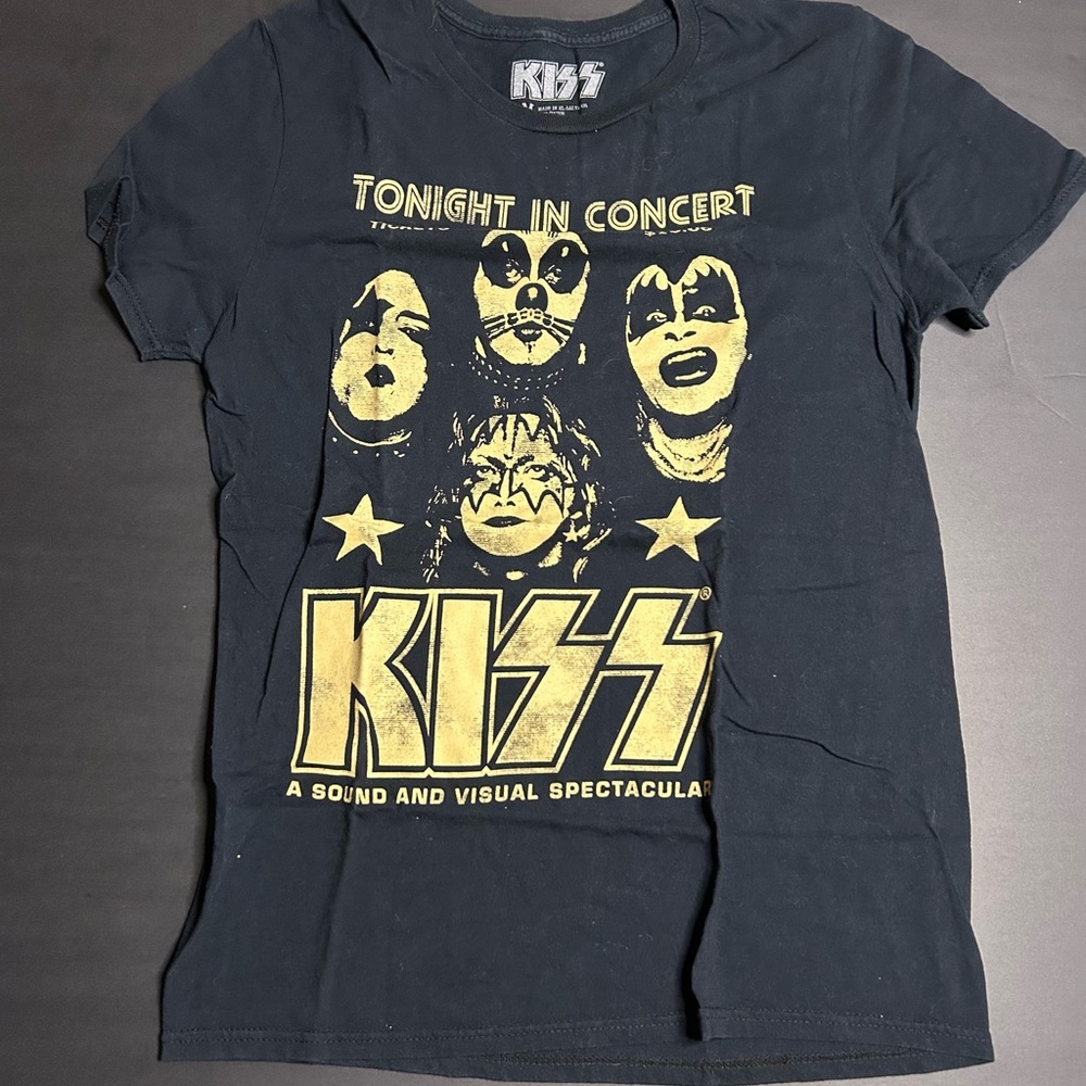 KISS “Tonight in Concert” Graphic Band Tee Black Gold Print Size M Rock T-Shirt